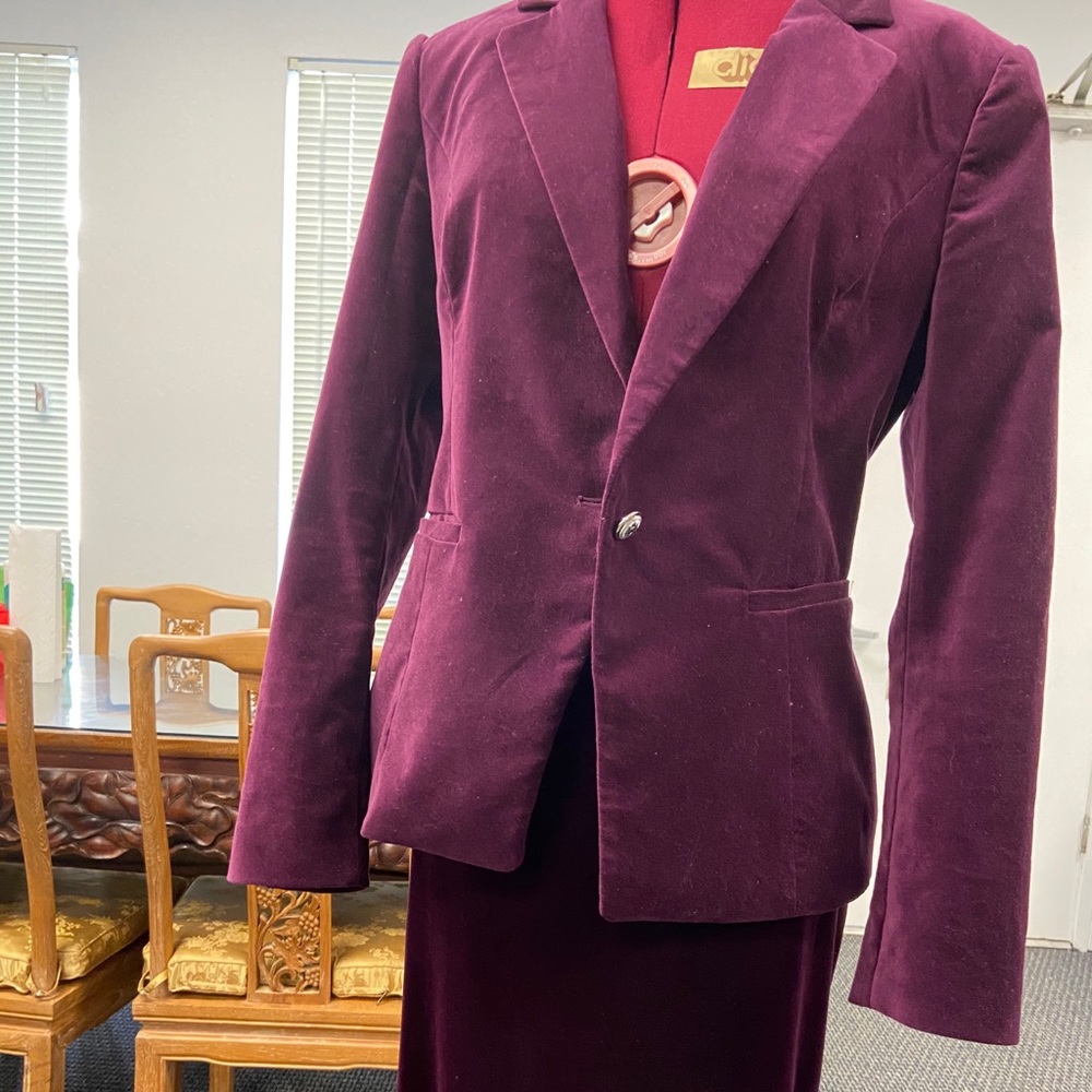 White House Black Market - Suede - Plum